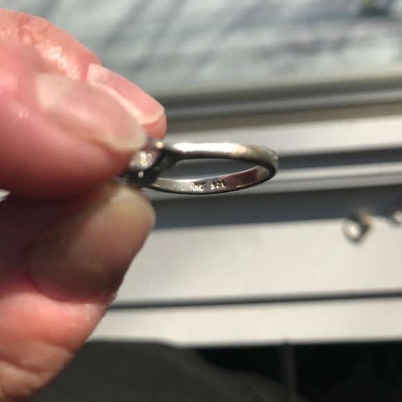 Sterling silver pink ring - Picture 2 of 2